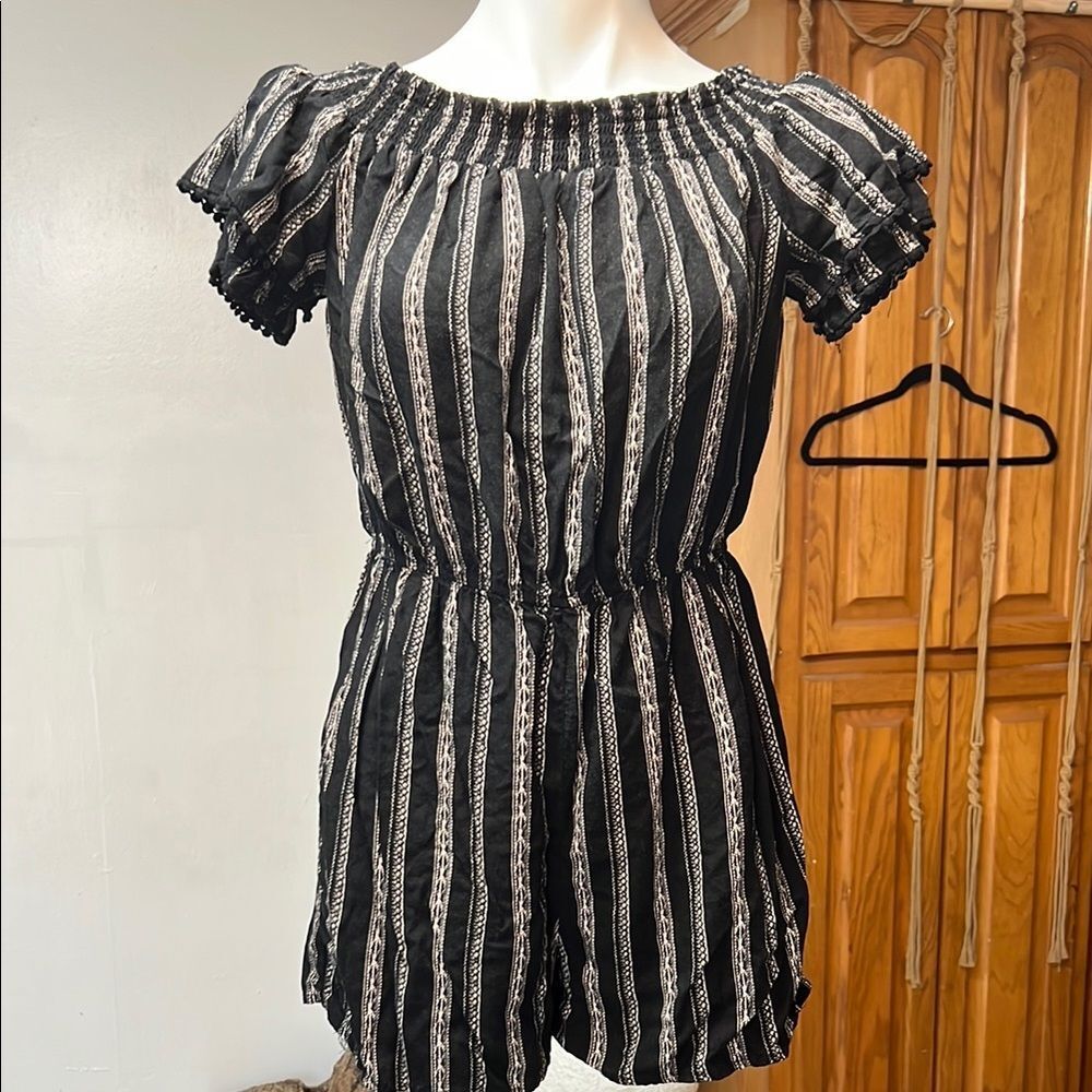 Xhilaration Black and White Patterned Jumpsuit - Picture 2 of 8